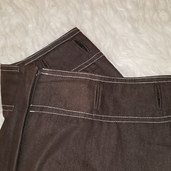 Julie Mitchell - Picture 4 of 6